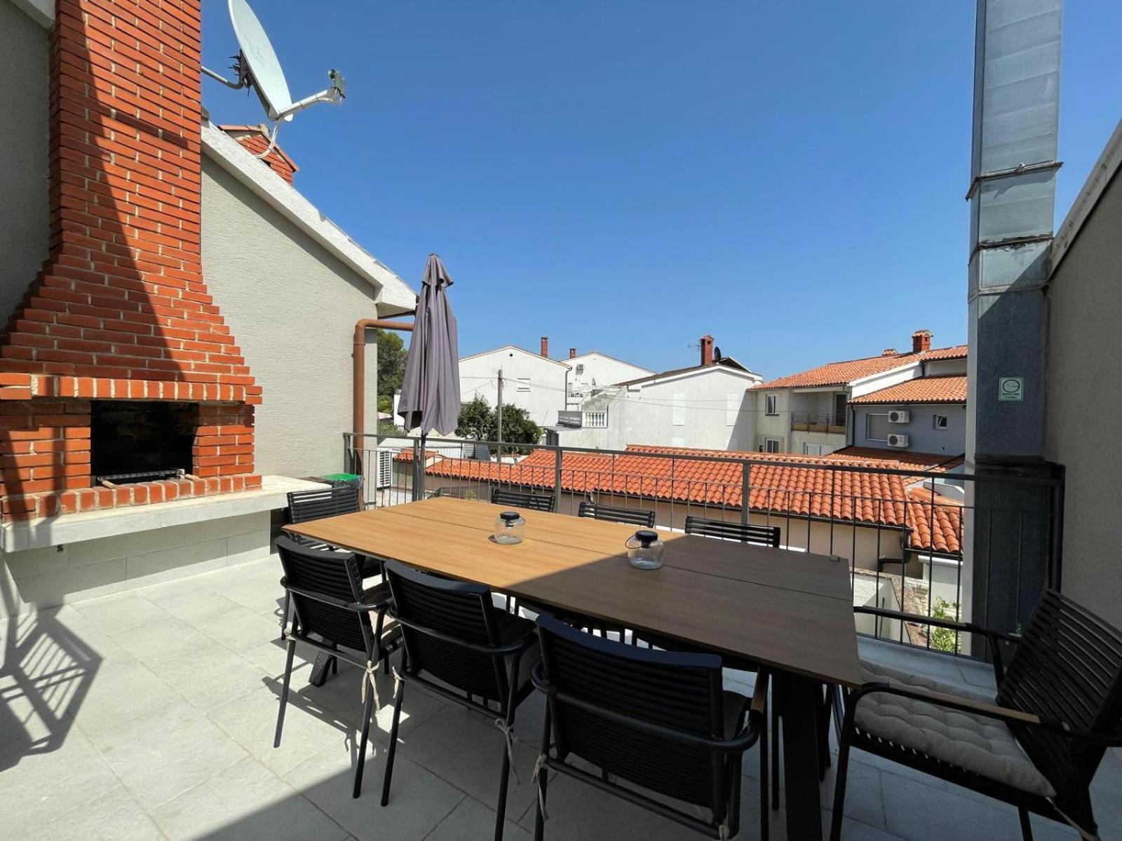 Caramel Comforts With Sea View In Stinjan Only 300 Meters From The Beach Pula Extérieur photo