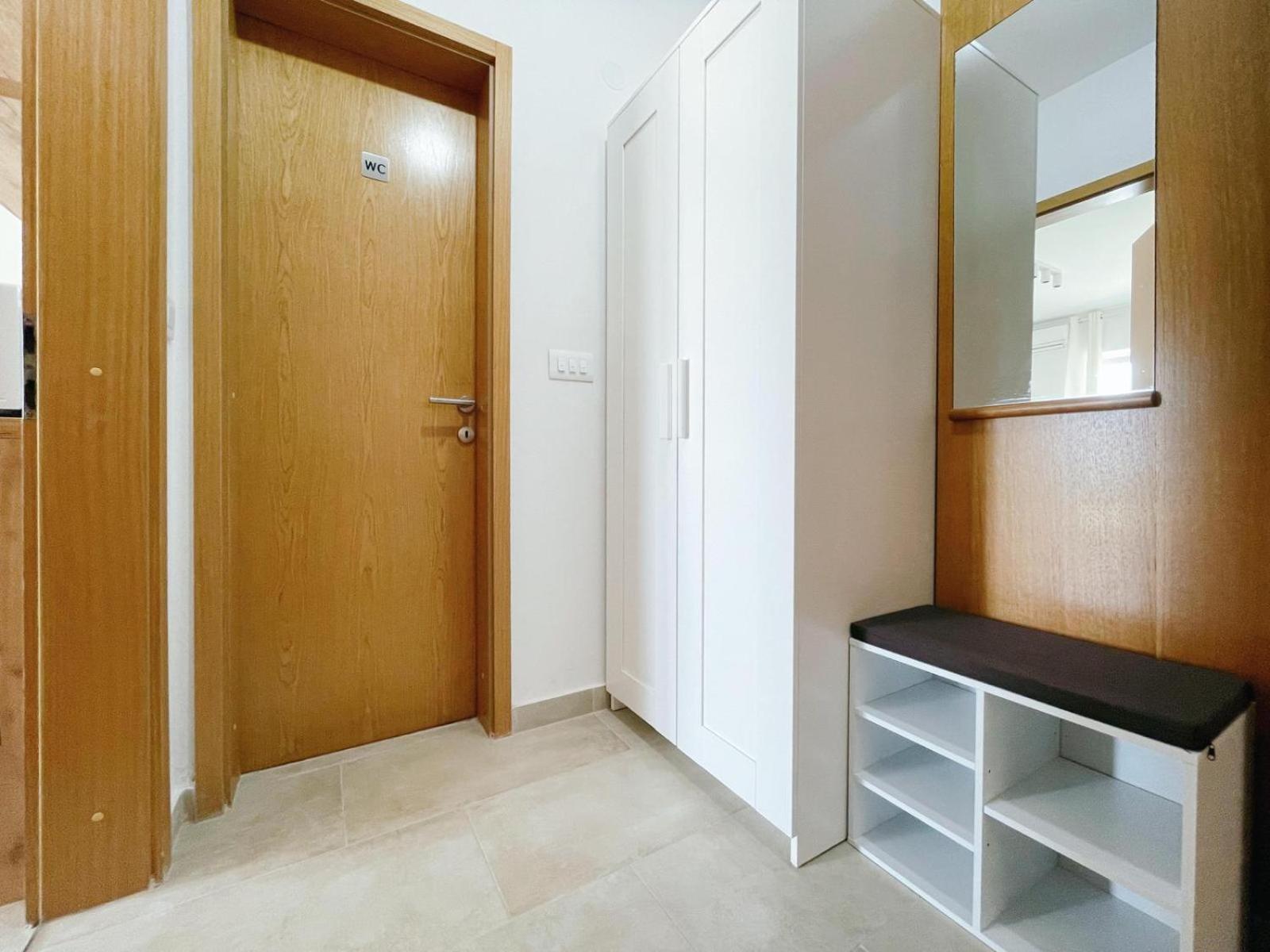 Caramel Comforts With Sea View In Stinjan Only 300 Meters From The Beach Pula Extérieur photo