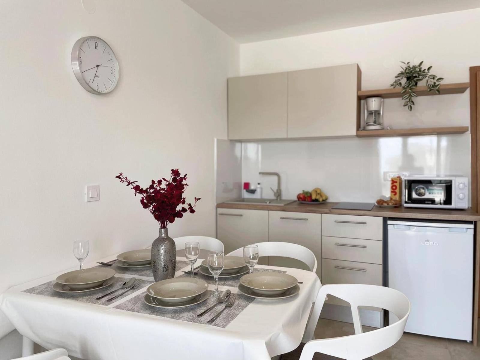 Caramel Comforts With Sea View In Stinjan Only 300 Meters From The Beach Pula Extérieur photo